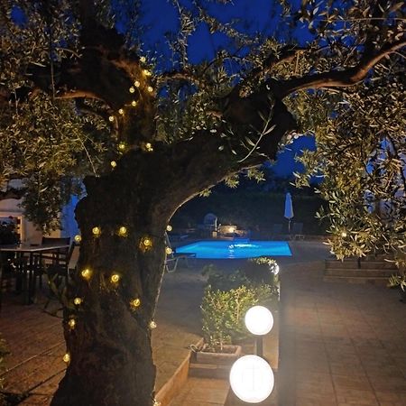 Finikes Apartments Stoupa Bagian luar foto