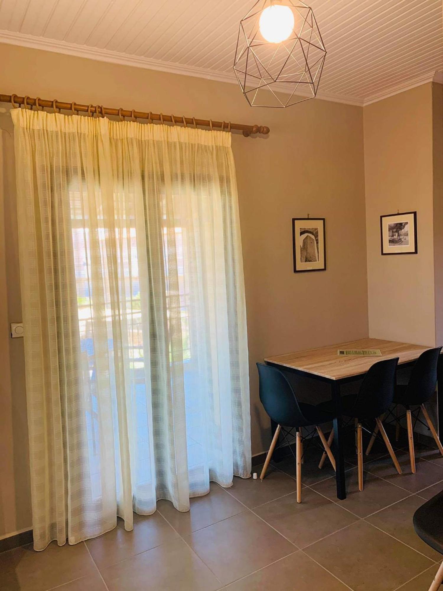 Finikes Apartments Stoupa Ruang foto