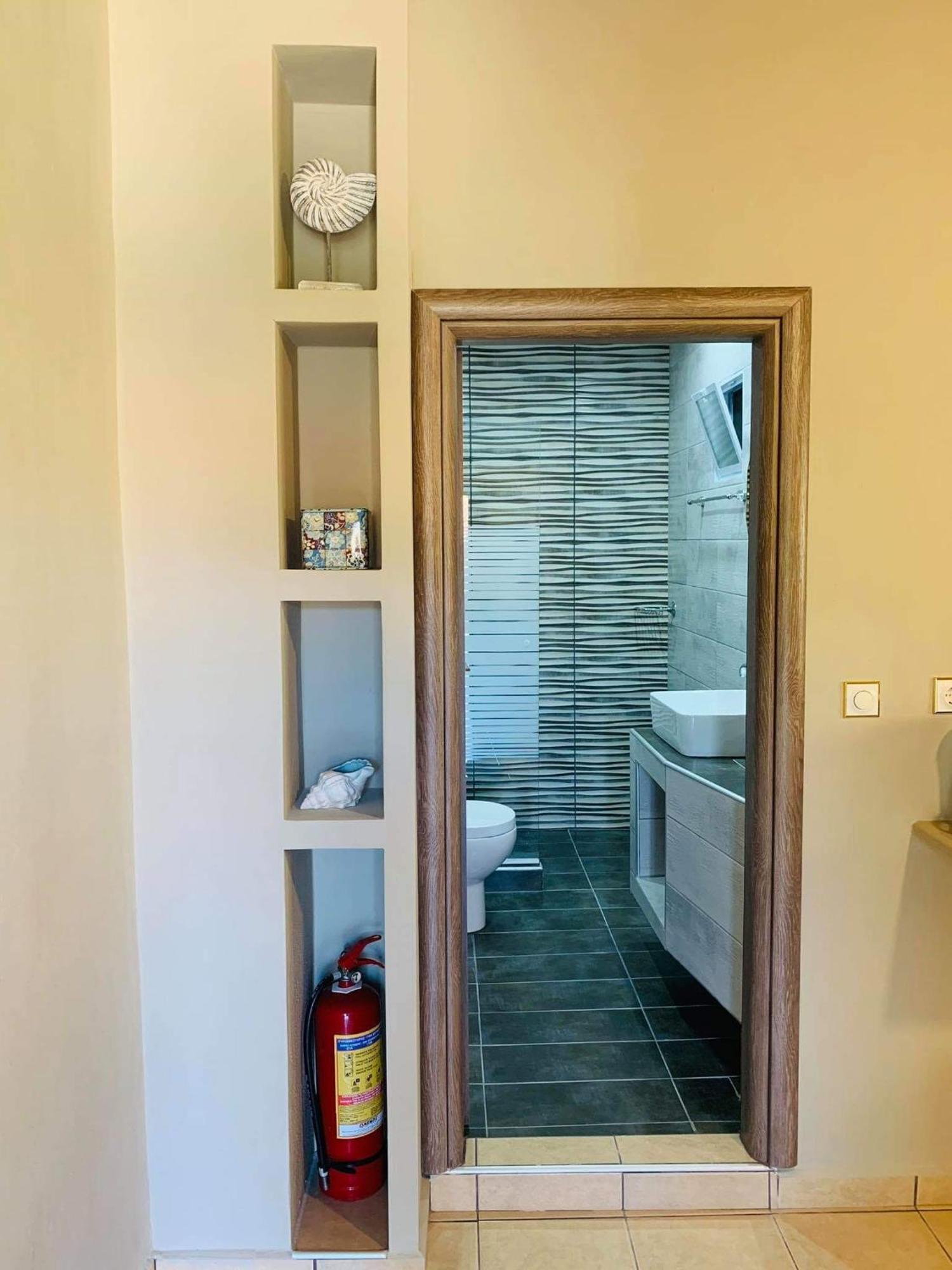 Finikes Apartments Stoupa Ruang foto